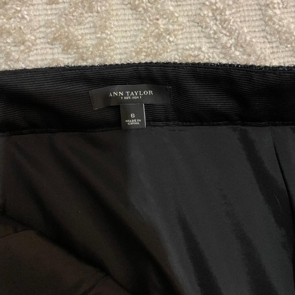 Ann Taylor Black Skirt with Silver Sparkles Size 6 Side Zipper w/ pockets - Picture 6 of 7